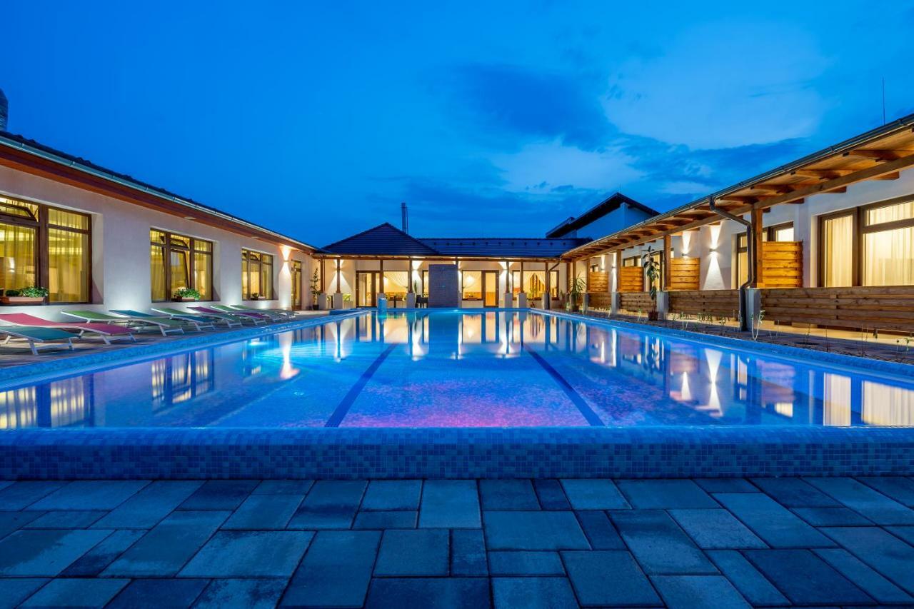 Bed and Breakfast Doresz Wellness Panzio Ujhartyan Екстер'єр фото